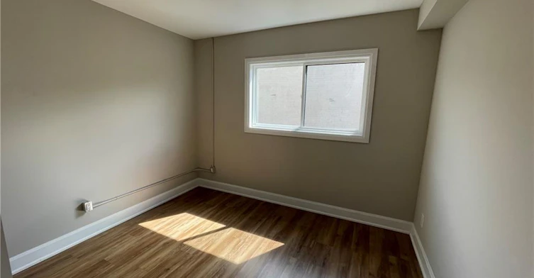B8-540 King Street E, Hamilton, ON, L8N 1E2 - 7