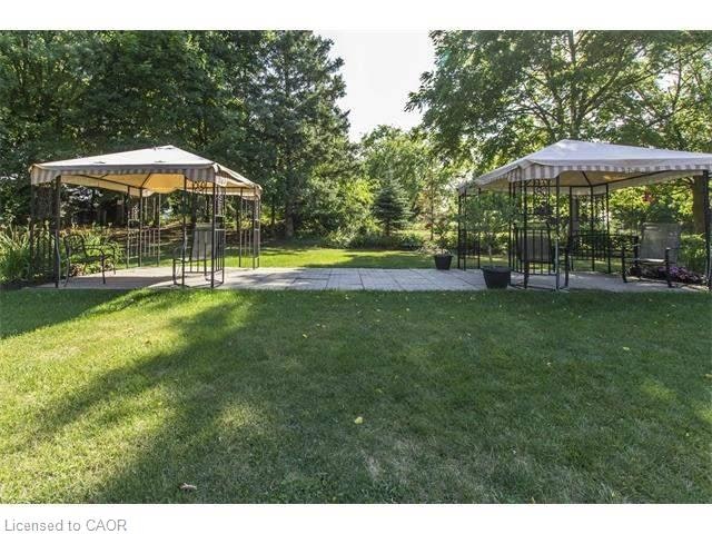 102-405 Erb Street W, Waterloo, ON, N2L 1W7 - 11
