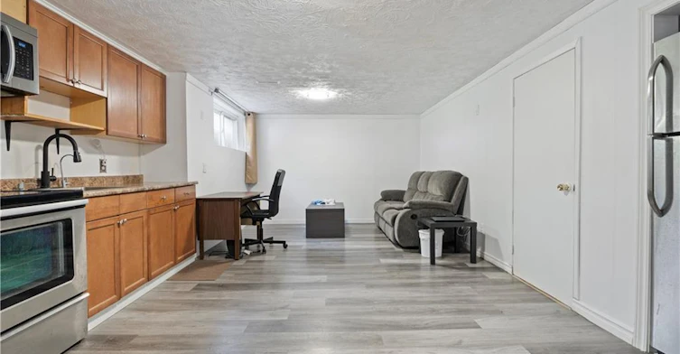 LOWER-48 Mcdonald Avenue, Cambridge, ON, N1R 4J2 - 4