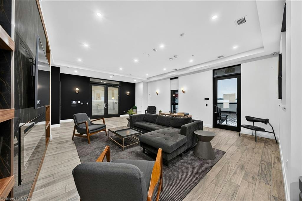 1512-181 King Street S, Waterloo, ON, N2J 0E7 - 36