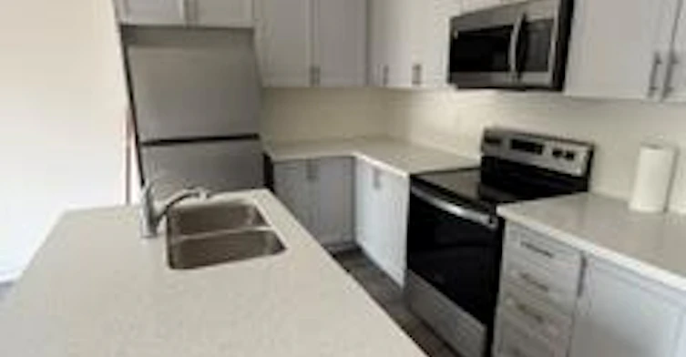 67 Watts Mews, Kawartha Lakes, ON, K9V 5Z5 - 6