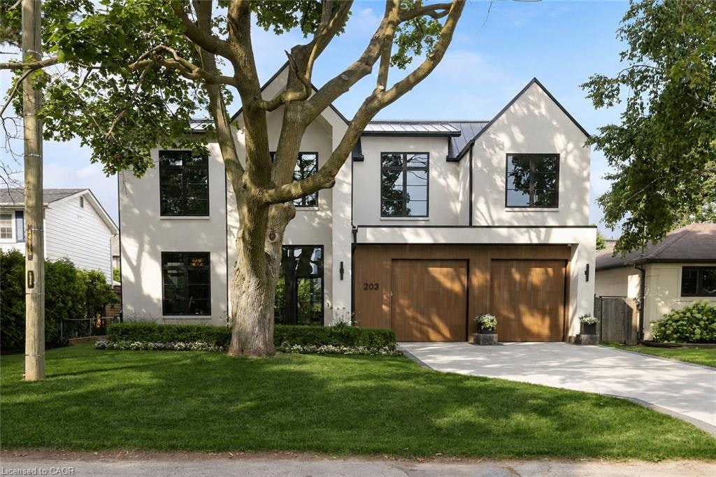 203 Weybourne Road, Oakville, ON, L6K 2T7