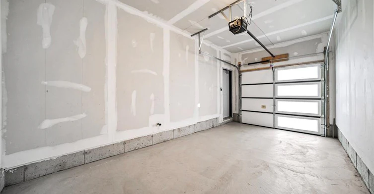 102 Settlers Road E, Oakville, ON, L6H 7W5 - 8