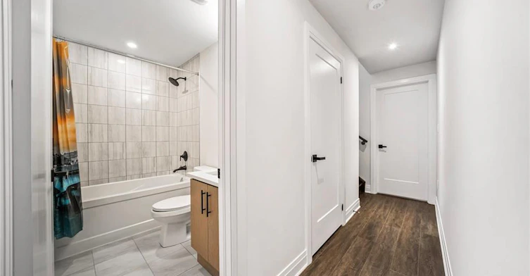 102 Settlers Road E, Oakville, ON, L6H 7W5 - 31