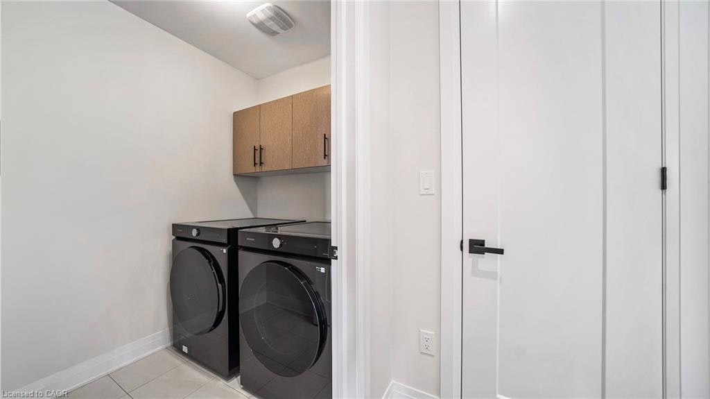 102 Settlers Road E, Oakville, ON, L6H 7W5 - 18