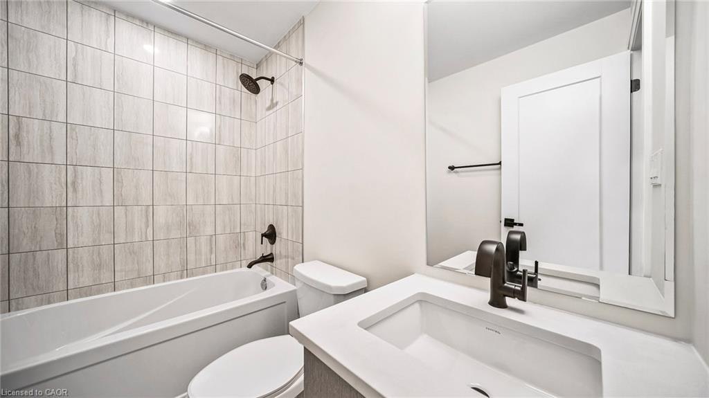 102 Settlers Road E, Oakville, ON, L6H 7W5 - 30