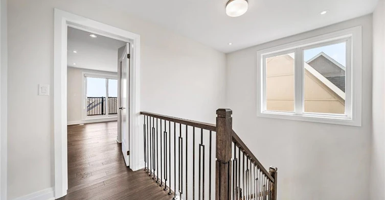 102 Settlers Road E, Oakville, ON, L6H 7W5 - 23
