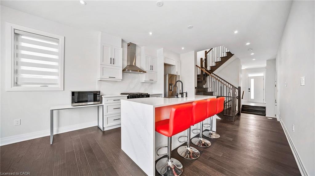 102 Settlers Road E, Oakville, ON, L6H 7W5 - 11