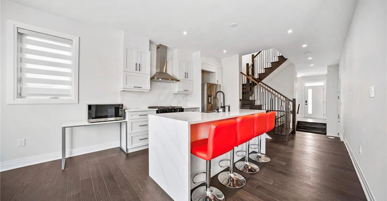 102 Settlers Road E, Oakville, ON, L6H 7W5 - 11