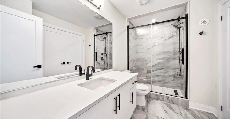 102 Settlers Road E, Oakville, ON, L6H 7W5 - 26