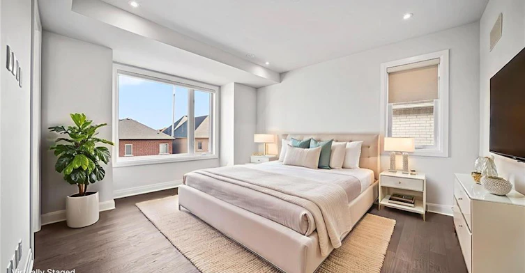 102 Settlers Road E, Oakville, ON, L6H 7W5 - 19