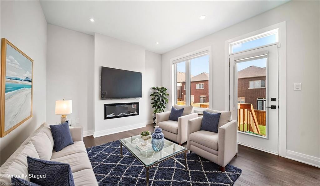 102 Settlers Road E, Oakville, ON, L6H 7W5 - 12