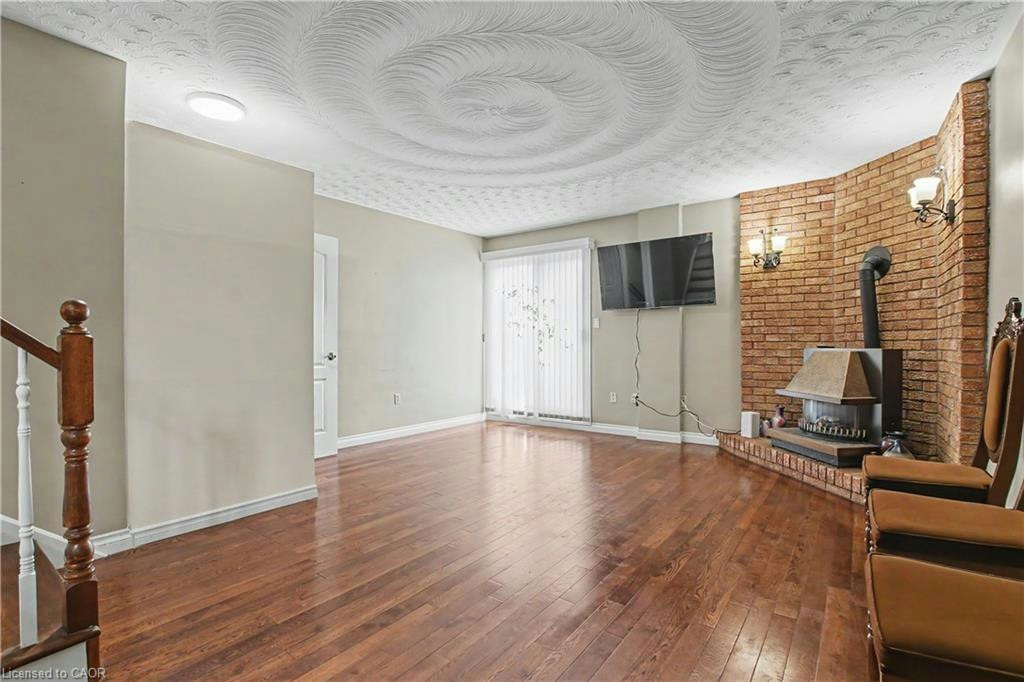 14 Indian Crescent, Hamilton, ON, L8V 4V6 - 5