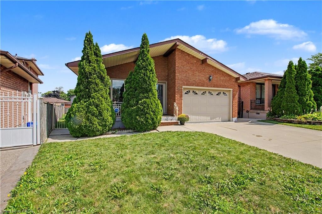 14 Indian Crescent, Hamilton, ON, L8V 4V6 - 2