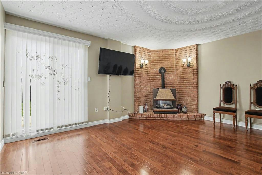 14 Indian Crescent, Hamilton, ON, L8V 4V6 - 7