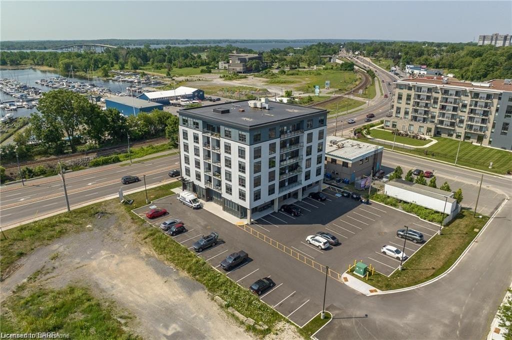 305-2 Dundas Street W, Belleville, ON, K8P 1A1 - 2
