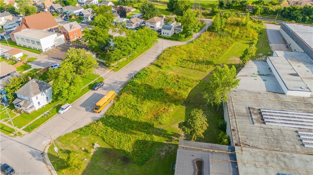 41 Oakdale Avenue, St. Catharines, ON, L2P 2L3