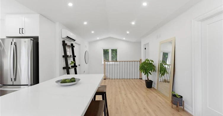 UPPER-82 Cumming Court, Hamilton, ON, L9G 1V3 - 8