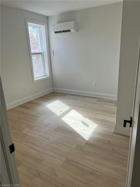 30 Victoria Avenue N, Hamilton, ON, L8L 5E1 - 2