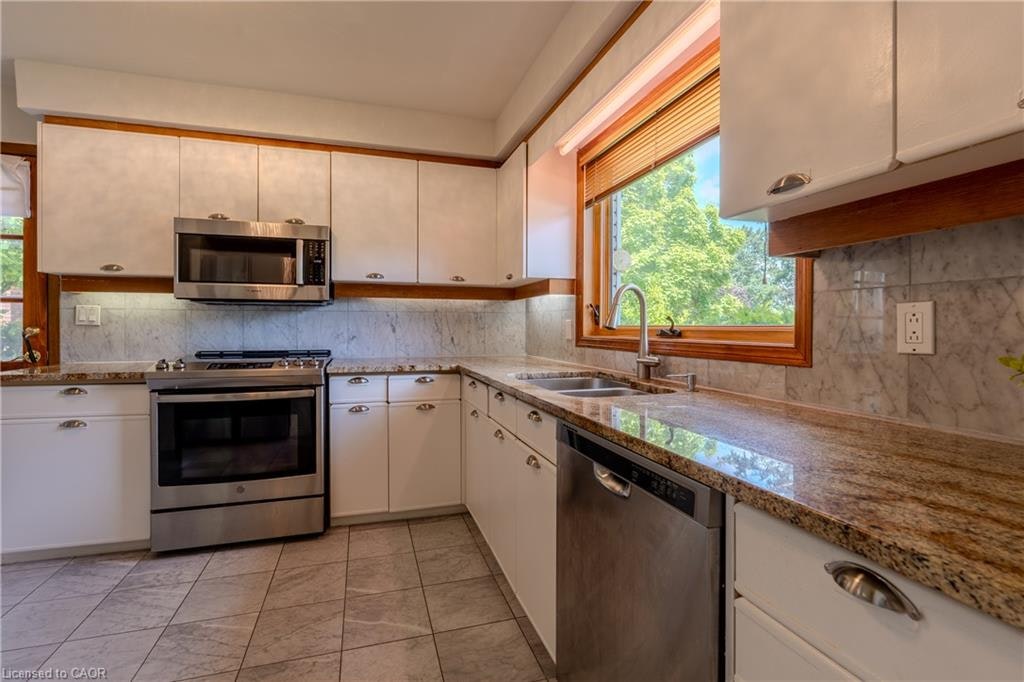 1129 Scenic Drive, Hamilton, ON, L9C 1H8 - 7