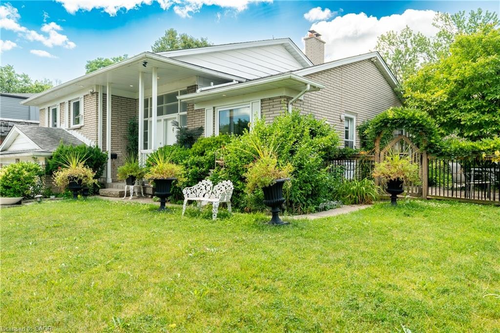 1129 Scenic Drive, Hamilton, ON, L9C 1H8 - 2