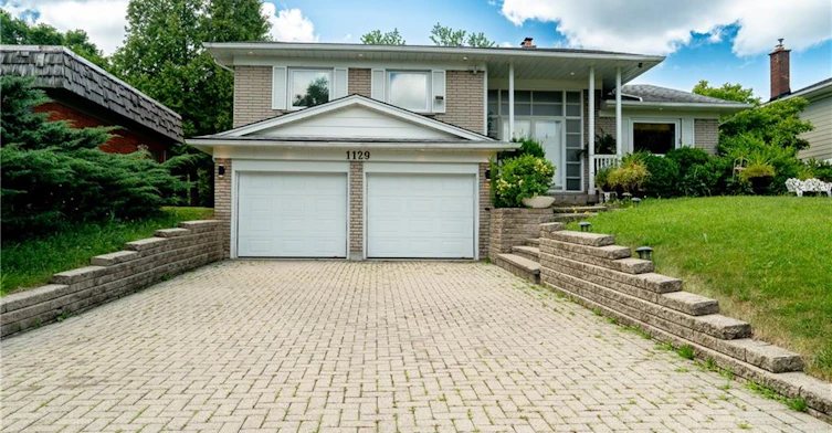 1129 Scenic Drive, Hamilton, ON, L9C 1H8