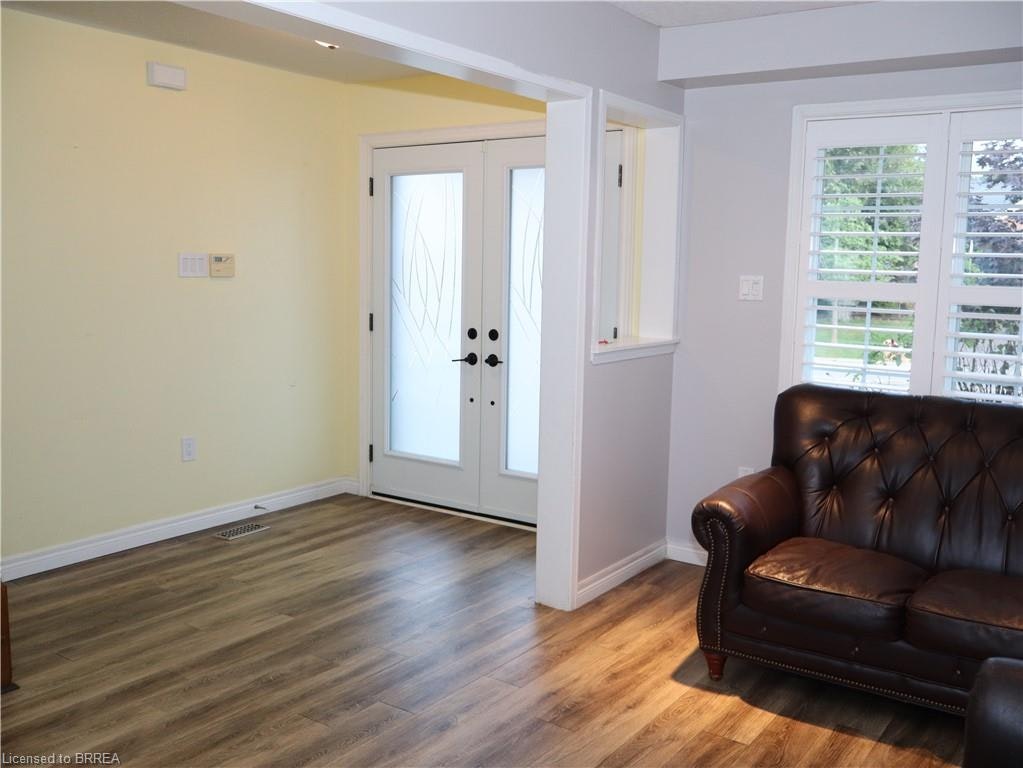Upper-116 Blackburn Drive, Brantford, ON, N3T 6S2 - 5