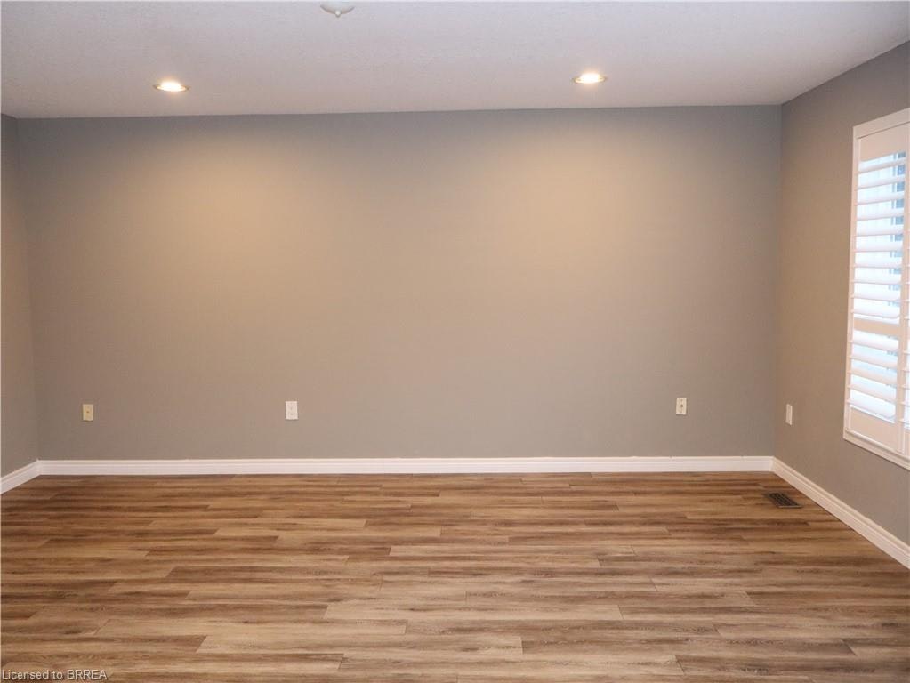 Upper-116 Blackburn Drive, Brantford, ON, N3T 6S2 - 12