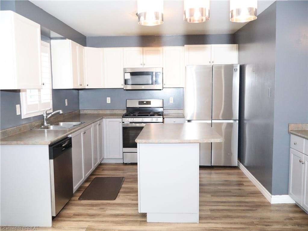 Upper-116 Blackburn Drive, Brantford, ON, N3T 6S2 - 8