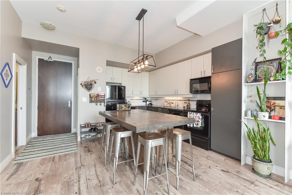 1005-191 King Street, Waterloo, ON, N2L 0A5 - 7