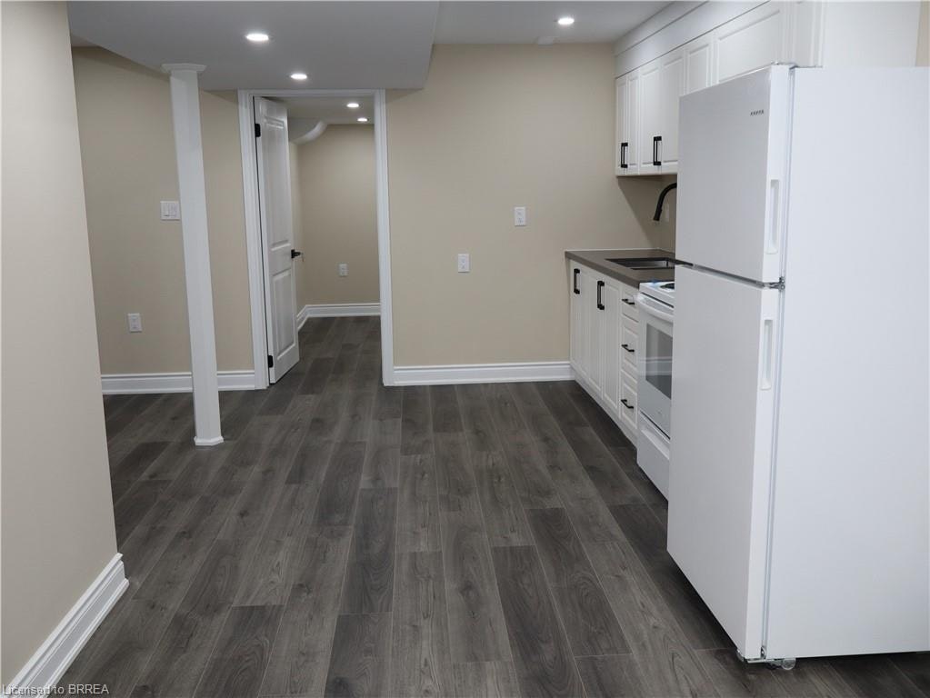 Lower-116 Blackburn Drive, Brantford, ON, N3T 6S2 - 6