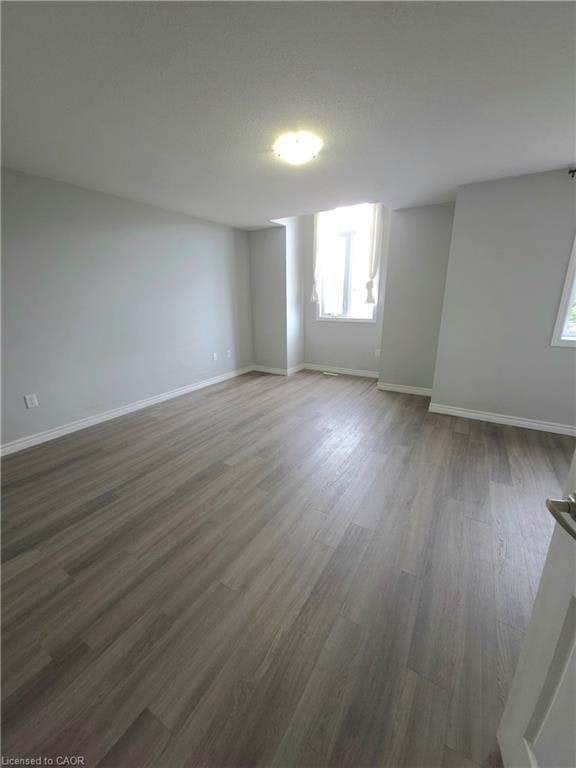 998 Mapleridge Street, London, ON, N6H 0A6 - 10