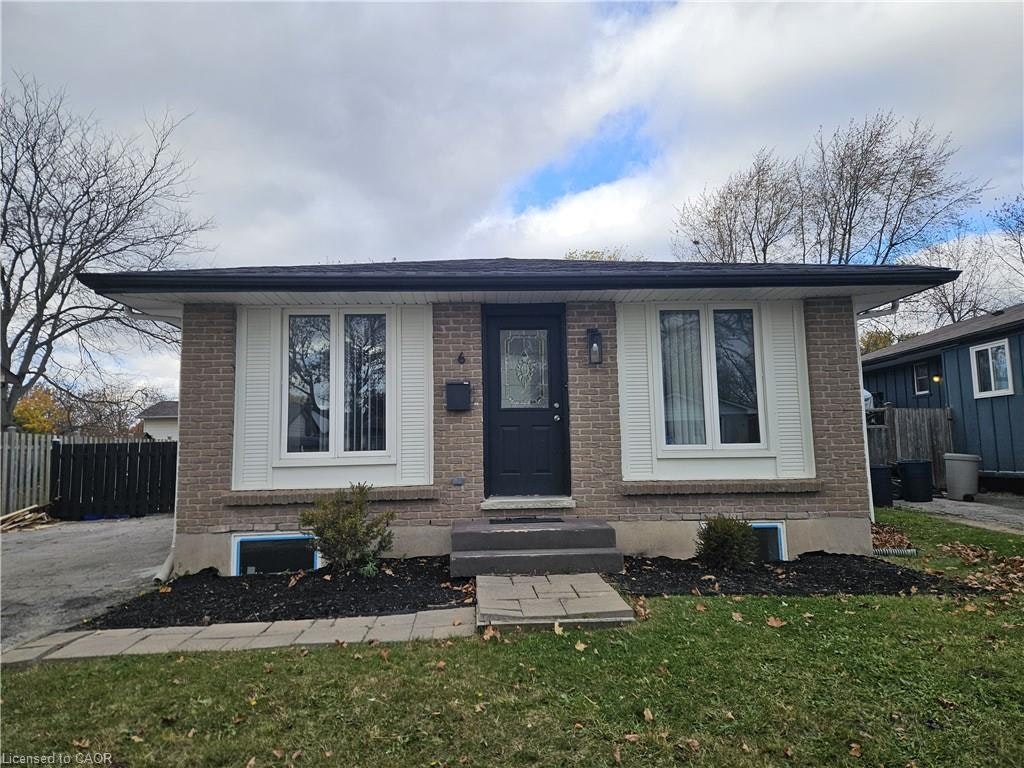 UPPER-6 Patience Crescent, London, ON, N6E 2K9