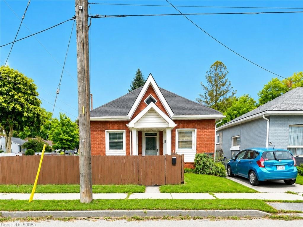 15 Esther Street, Brantford, ON, N3S 6K3