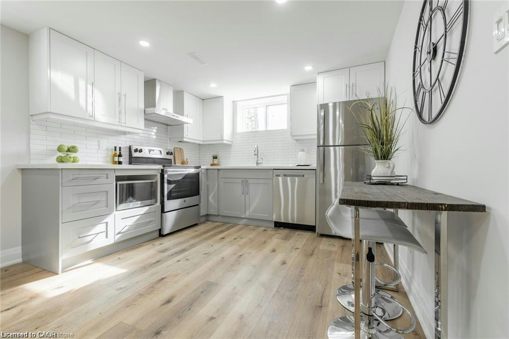 Lower-213 Thorner Drive, Hamilton, ON, L8V 2M5 - 6