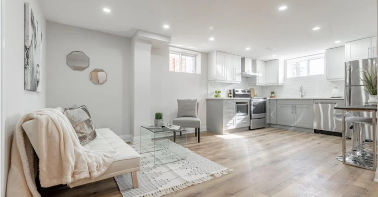 Lower-213 Thorner Drive, Hamilton, ON, L8V 2M5 - 3