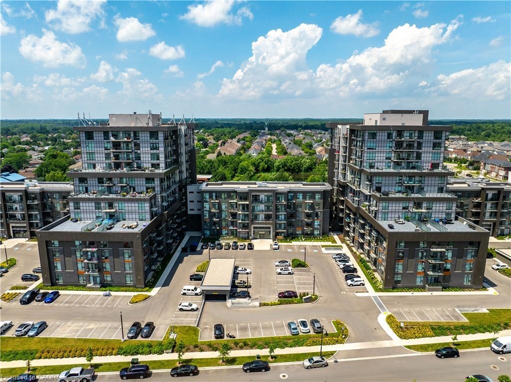 809-460 Dundas Street E, Hamilton, ON, L8B 2A5