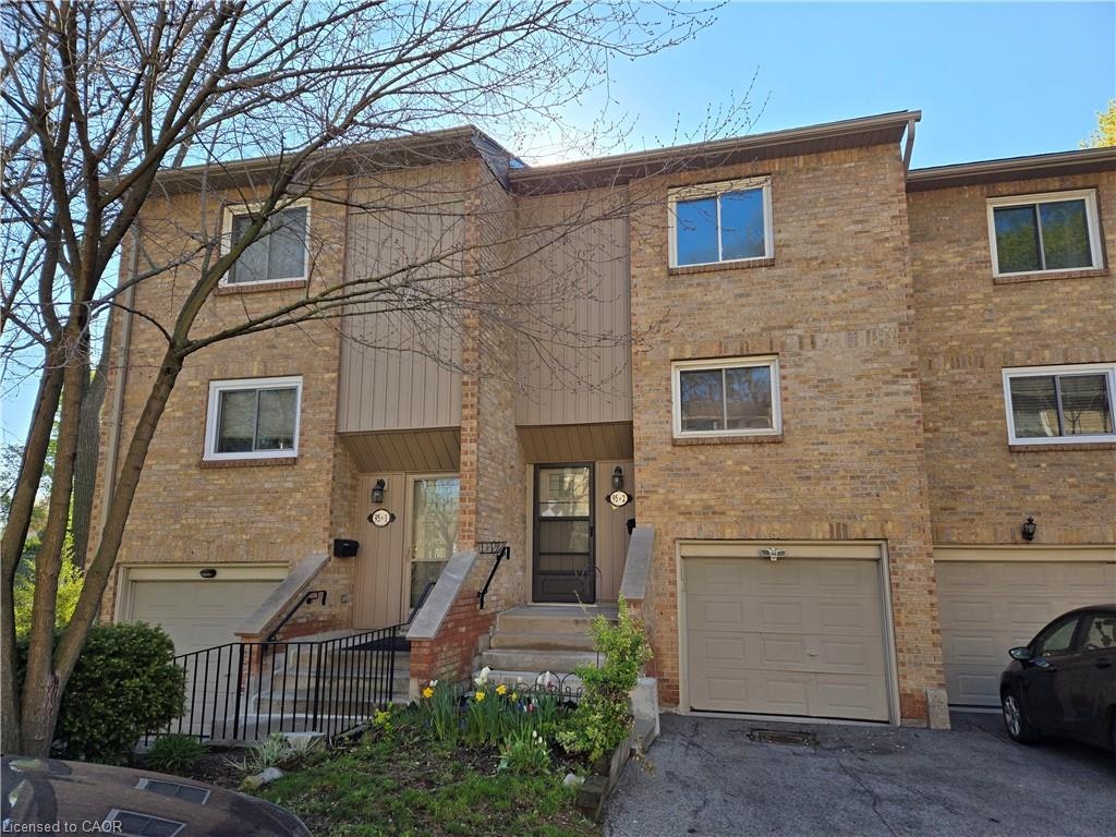 2-95 Fonthill Road, Hamilton, ON, L9C 6T1
