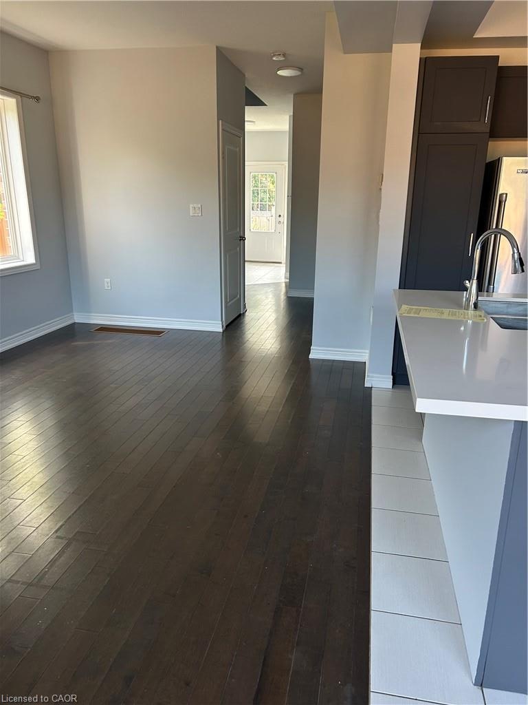 15-90 Raymond Road, Hamilton, ON, L9K 0J6 - 9