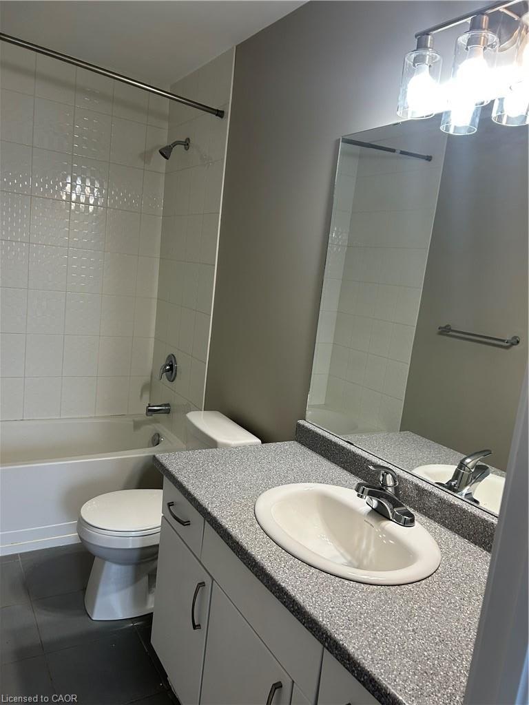 15-90 Raymond Road, Hamilton, ON, L9K 0J6 - 15