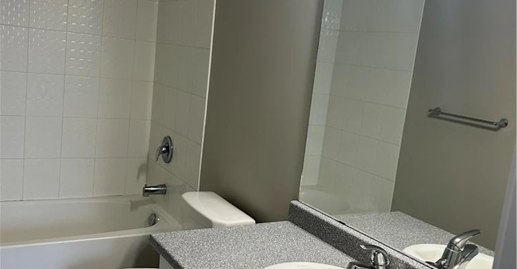 15-90 Raymond Road, Hamilton, ON, L9K 0J6 - 15