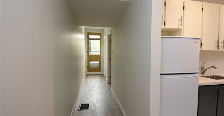 2-61 King Street W, Hamilton, ON, L9H 1T5 - 11