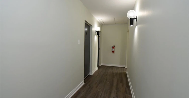 2-61 King Street W, Hamilton, ON, L9H 1T5 - 18
