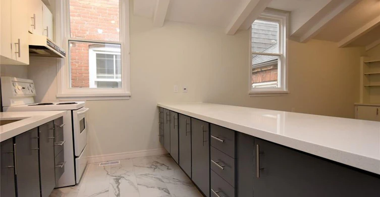 2-61 King Street W, Hamilton, ON, L9H 1T5 - 9