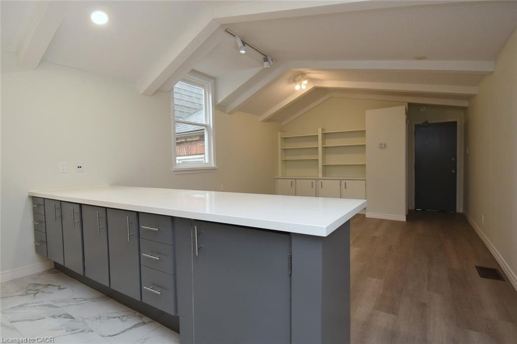 2-61 King Street W, Hamilton, ON, L9H 1T5 - 8