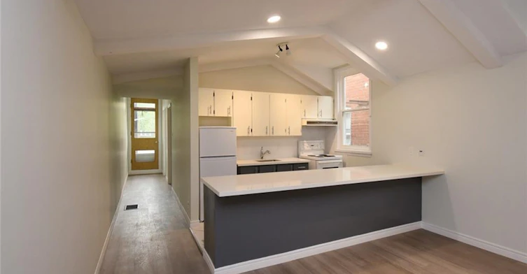 2-61 King Street W, Hamilton, ON, L9H 1T5 - 7