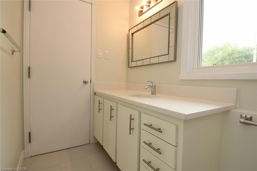 2-61 King Street W, Hamilton, ON, L9H 1T5 - 16