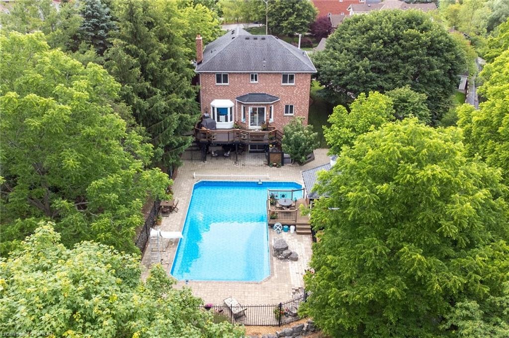 28 Taywood Court, Hamilton, ON, L9H 7A2