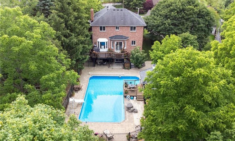 28 Taywood Court