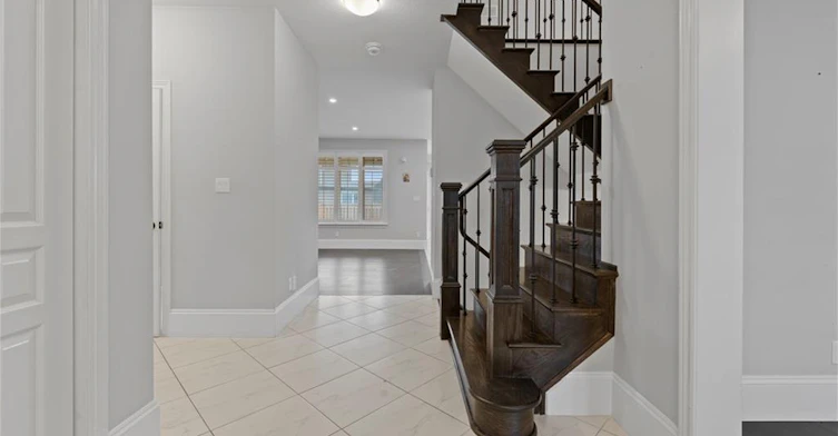 29 Harvest Gate, West Lincoln, ON, L0R 2A0 - 2